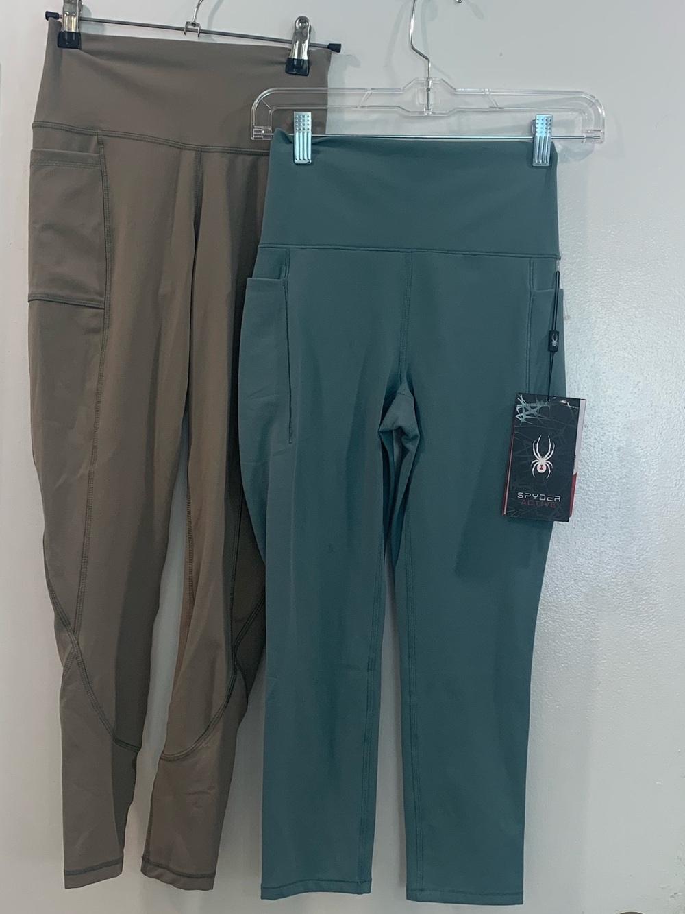 Two Active Leggings Bundle teal Spyder Capris & Gray-olive X by Gottex